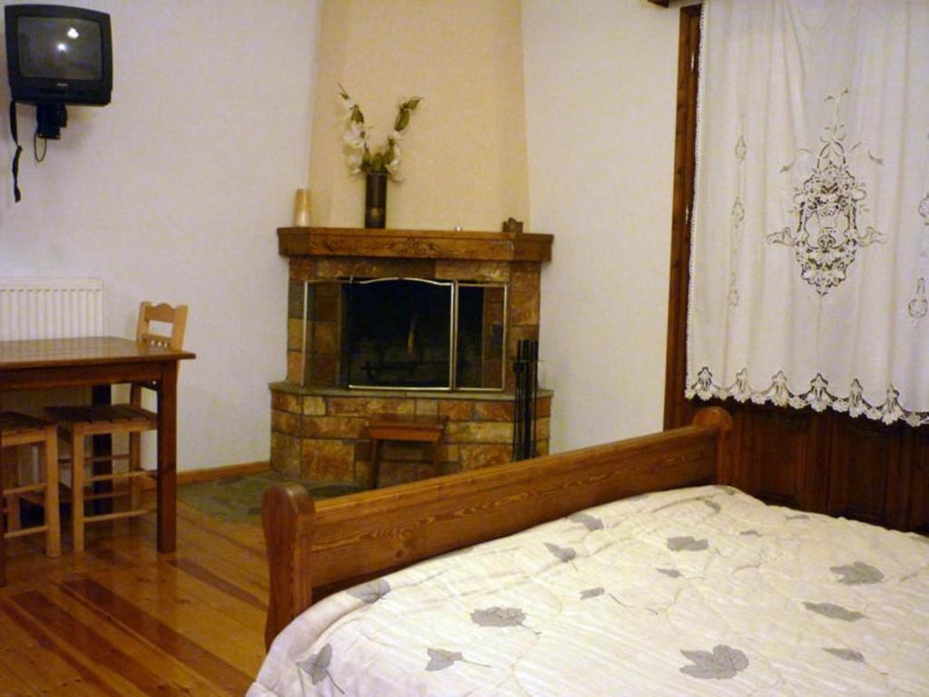 Aparthotel Archontiko Christodoulou Vronterón Zimmer foto